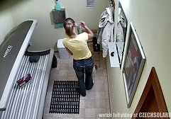 پسر تصمیم گرفت که پول خود را بر روی معشوقش بگذارد و فیلم سکسیایرانی آن را به دوستش فروخت.
