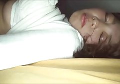 او یک الاغ صاف و مرتب دارد، مشاعره کوچک اما بلند و الاستیک، یک دهان شیرین ژاپنی است که به فیلم های سکسئ طرز ماهرانه ای یک سر بزرگ می کند