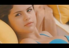 عوضی جوان فیلم ها را در حمام برای دوست پسر خود سکس ایرانی می سازد