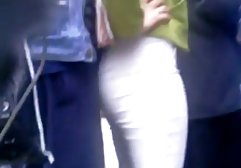 مو سکس سکس بور جوان با دهان خود در خروس مرد مورد حمله قرار گرفت